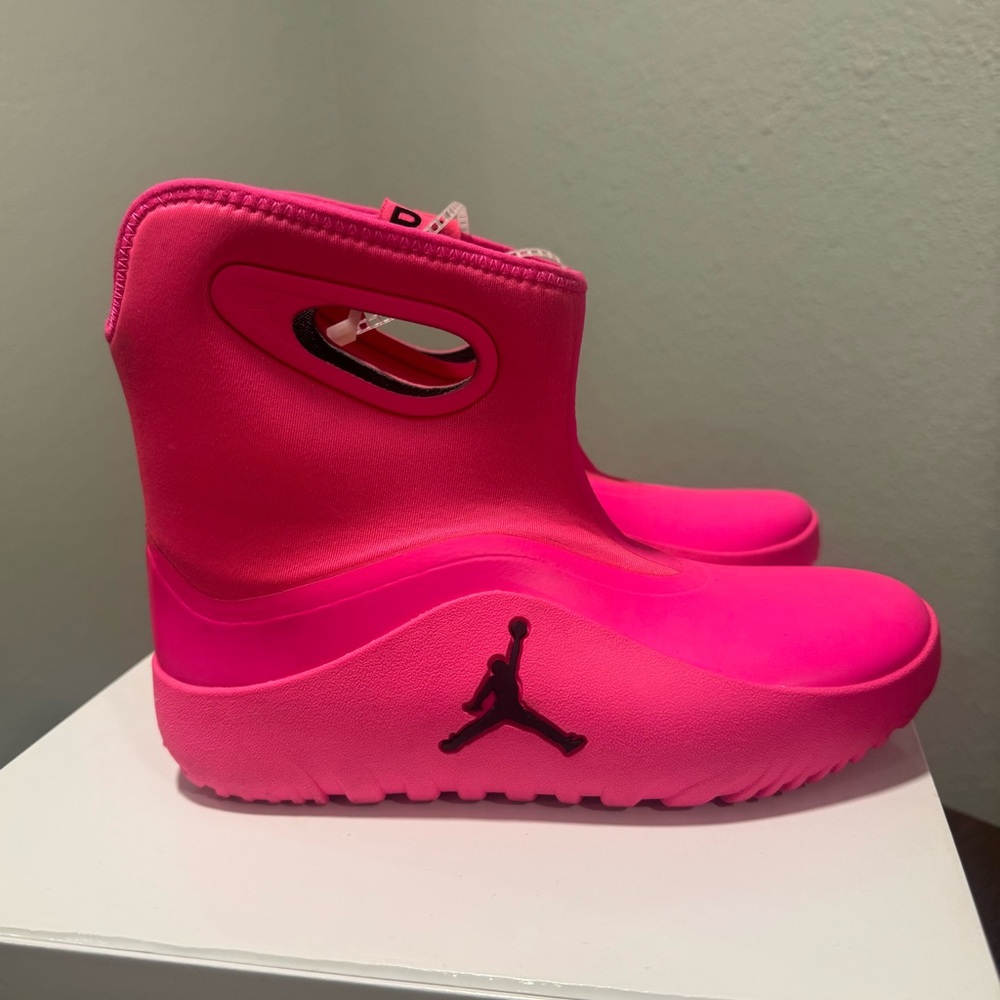 NEW Jordan Lil Drip Kids 1Y Rain Boots Hyper Pink